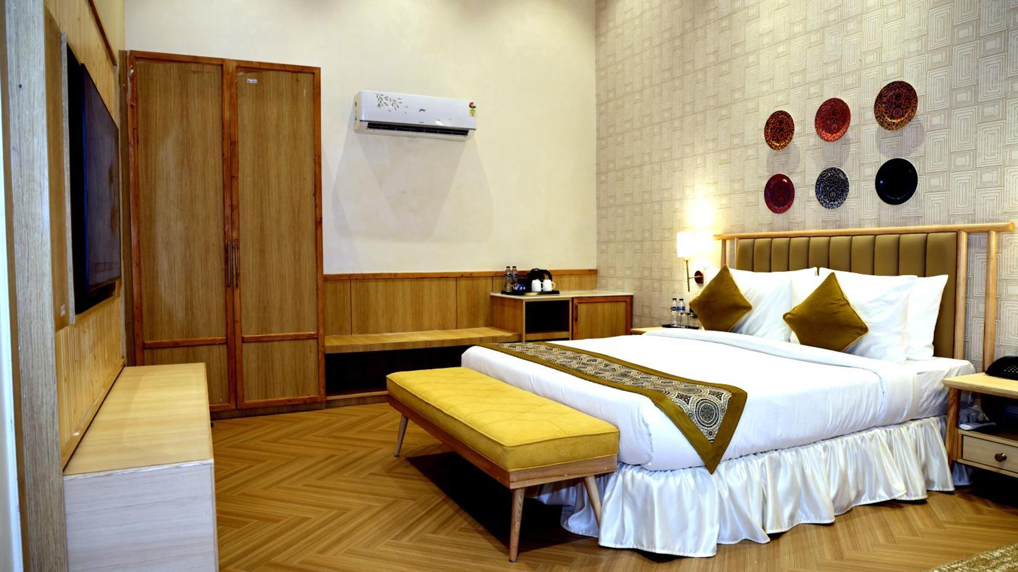 Sandoz Minerva - A Boutique Resort 무소리에 외부 사진